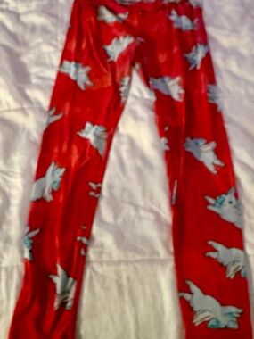 LuLaRoe Red leggings Flying Pigs (butter soft) size L